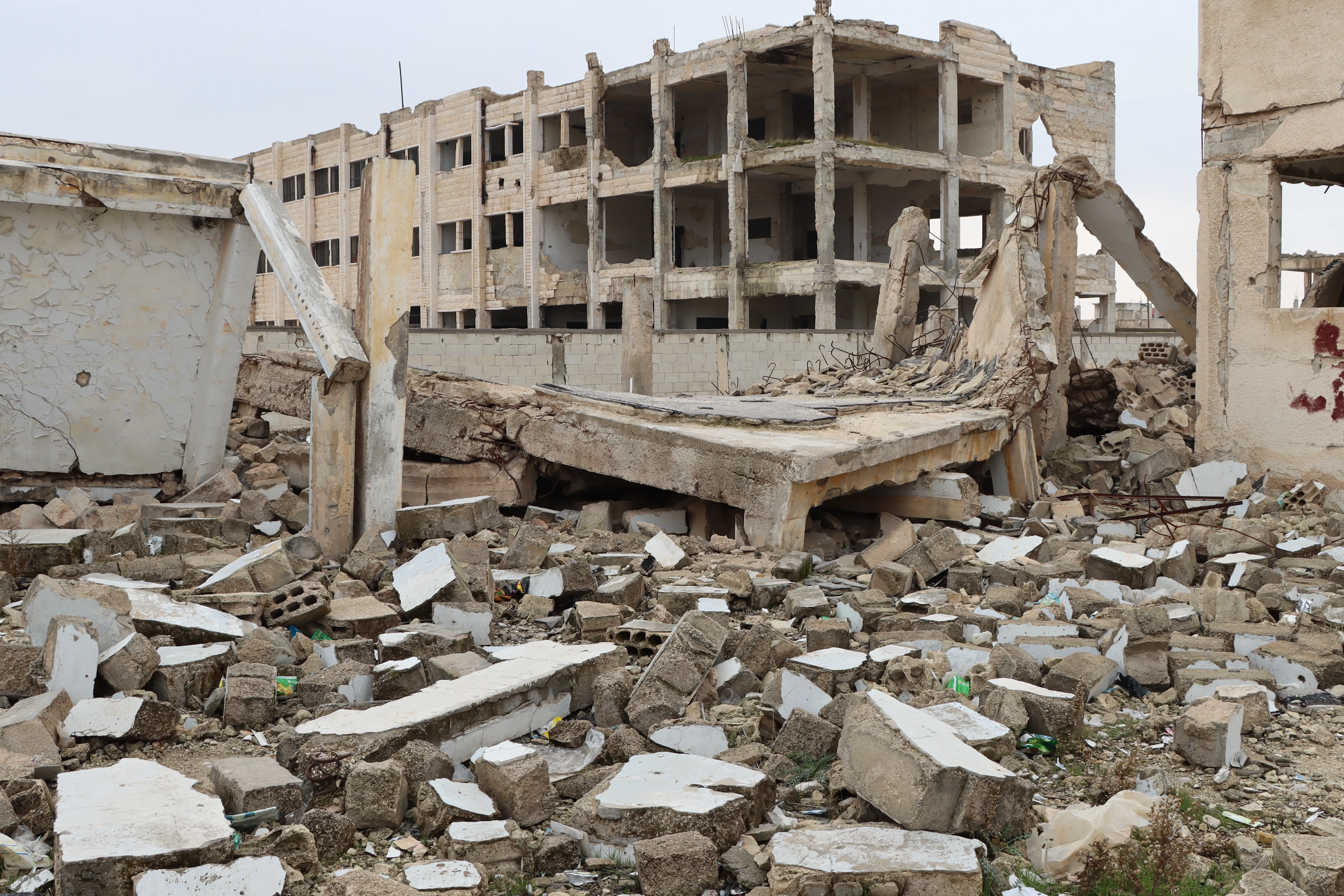 مشروع REPAIR سوريا مشروع REPAIR سوريا – إعادة بناء الحياة واستعادة الكرامة  من الخيام البالية إلى بيوت الكرامة