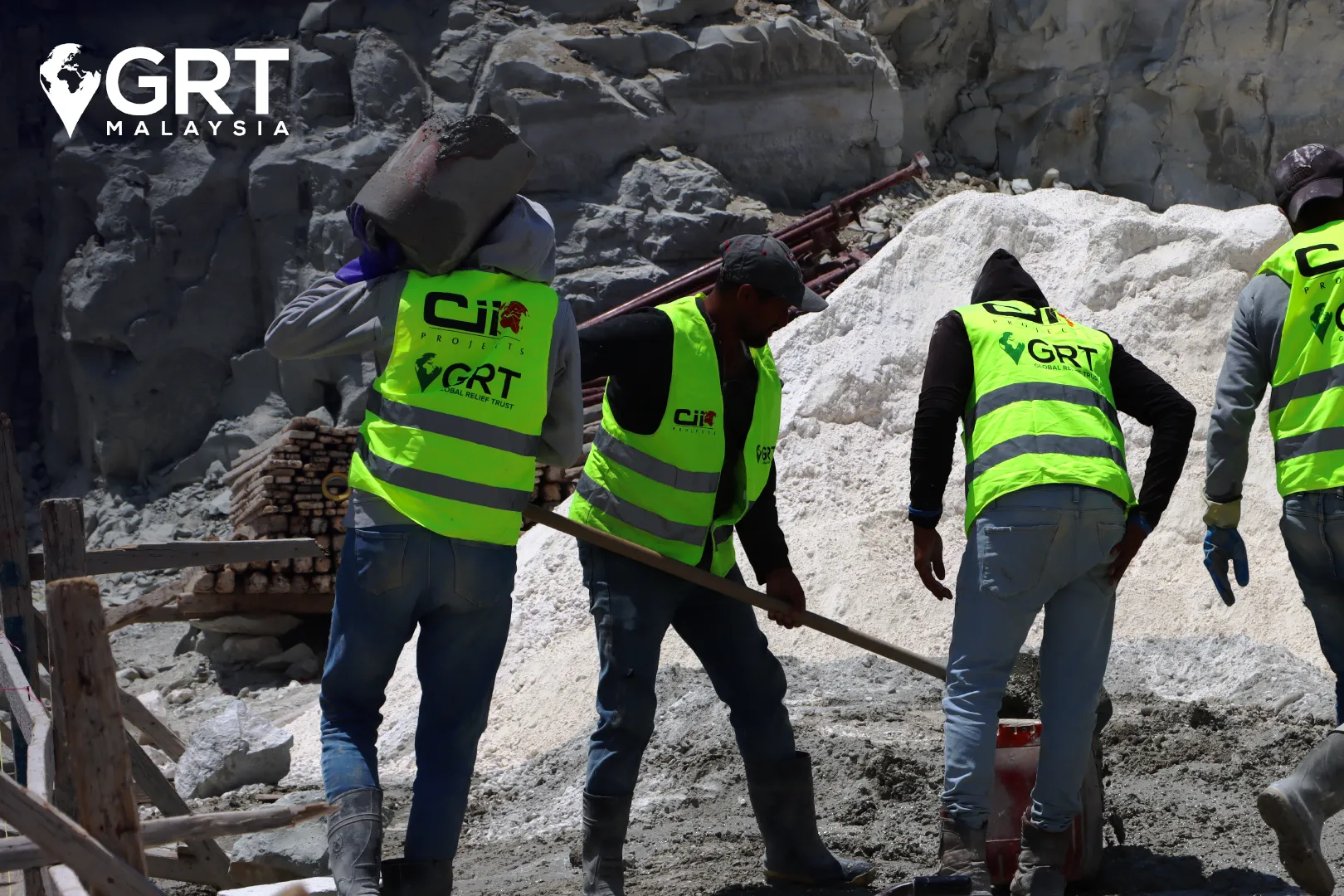مشروع REPAIR سوريا مشروع REPAIR سوريا – إعادة بناء الحياة واستعادة الكرامة  من الخيام البالية إلى بيوت الكرامة